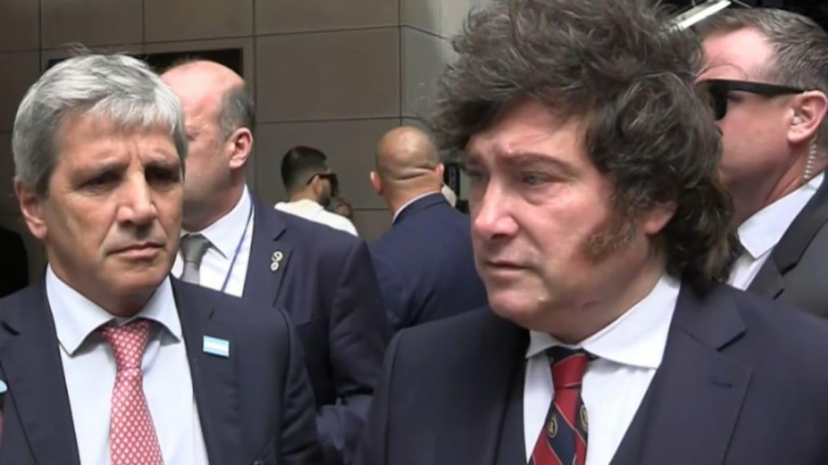 Milei habló tras su discurso en la ONU y aseguró que a la Argentina “le salen los dólares por las orejas”