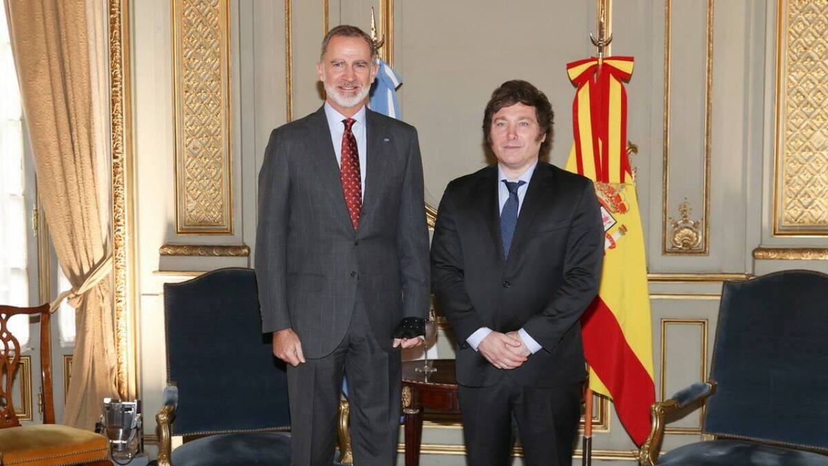 Javier Milei y Rey Felipe VI. Foto: EFE
