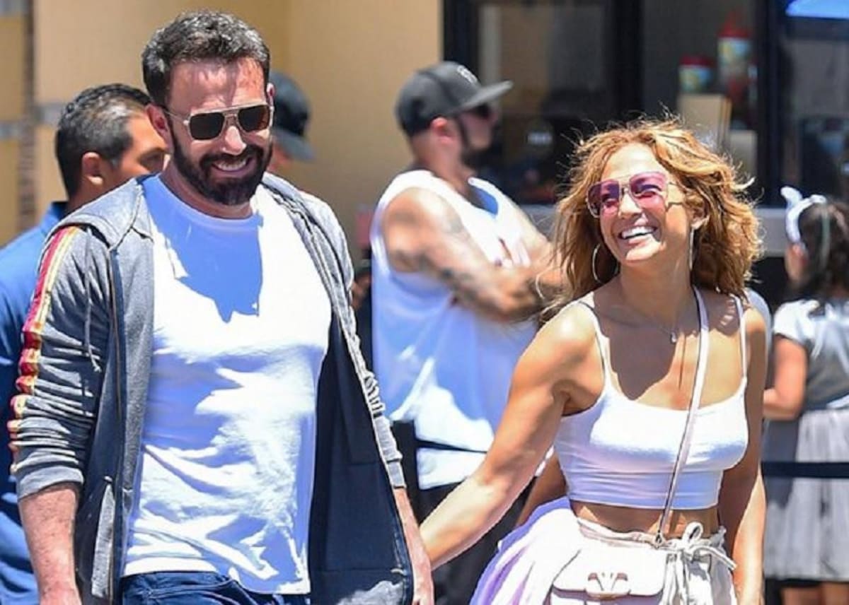 Jennifer Lopez y Ben Affleck, The Grosby Group