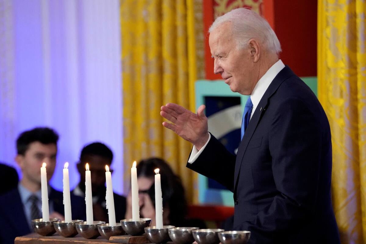Joe Biden en Jánuca en la Casa Blanca. Foto: Reuters.