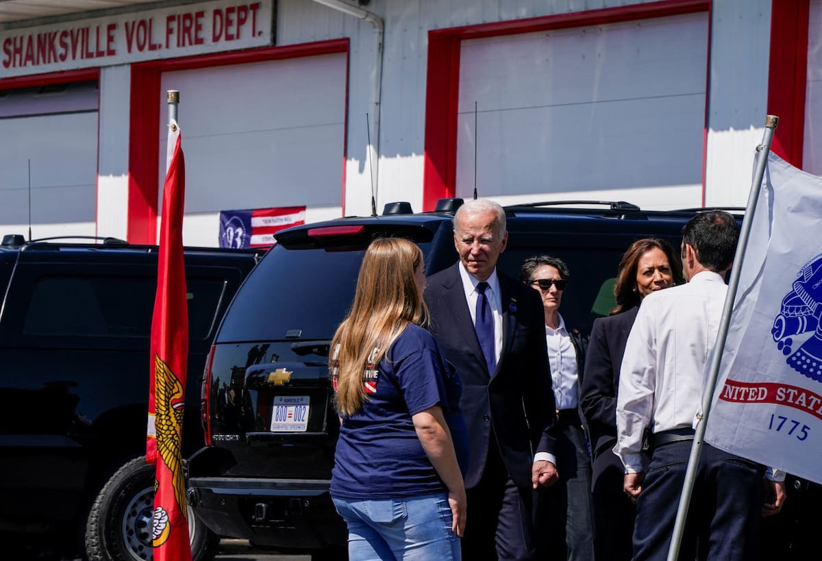 Joe Biden y Kamala Harris en acto por los 23 años de los atentados del 11-S en Shanksville. Foto: REUTERS.