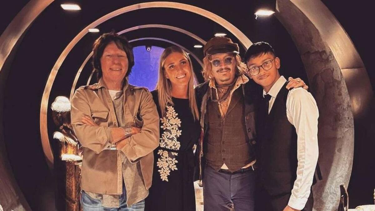 Johnny Depp de fiesta. Foto: Instagram.