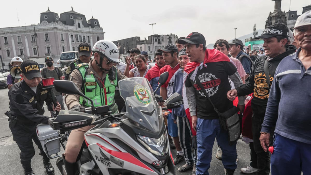 Jornada de protestas en Perú. Foto: EFE.