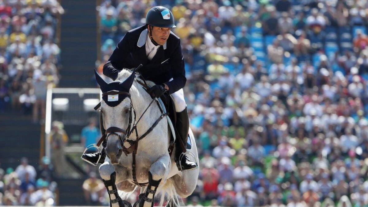 José María Larocca clasificó a la final de salto en equitación. Foto: NA.