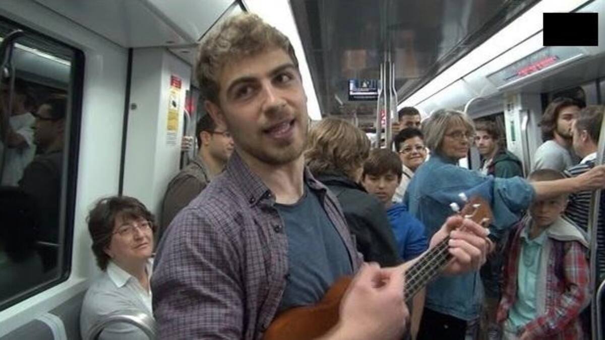 Joven cantó su CV en el subte y consiguió trabajo