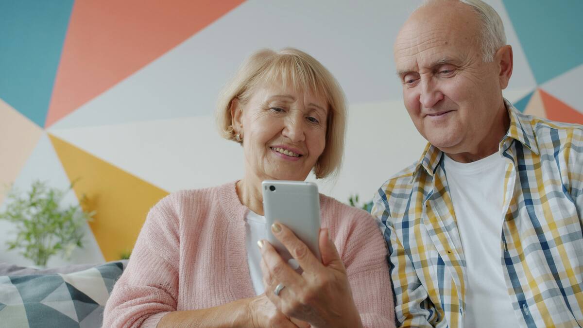 La app MI PAMI permite realizar muchos trámites de manera online.