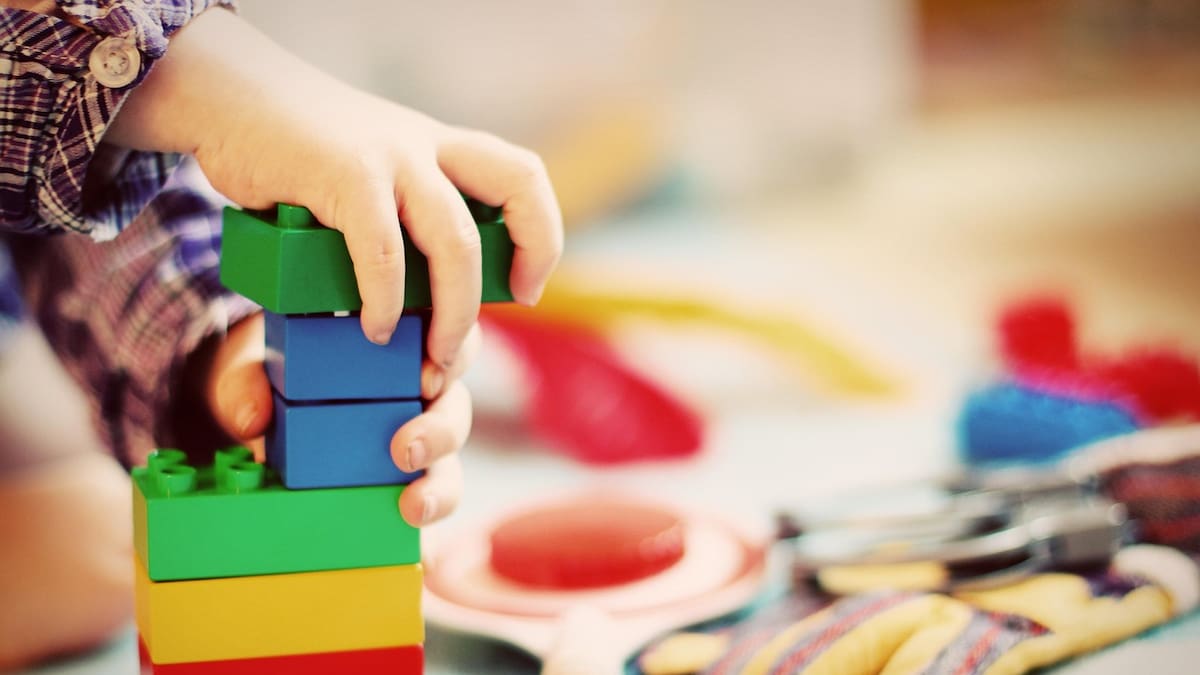 Día del Niño 2026: qué juguetes regalar según la edad de los niños