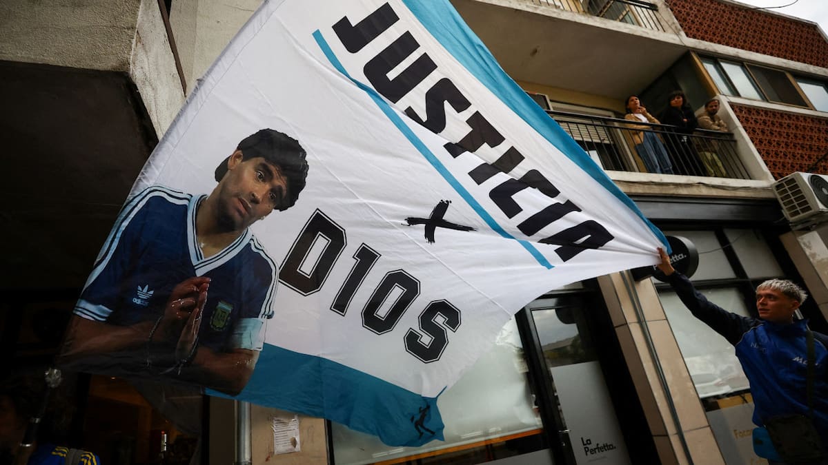Juicio por la muerte de Maradona: tras la descompensación de Giannina, declaran Luque, Carlos Díaz y Jana, la hija del 10