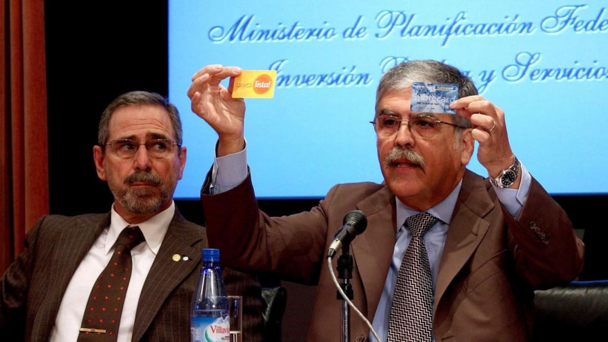 Corrupción: Ricardo Jaime y Julio De Vido fueron condenados por la compra de trenes chatarra a España y Portugal