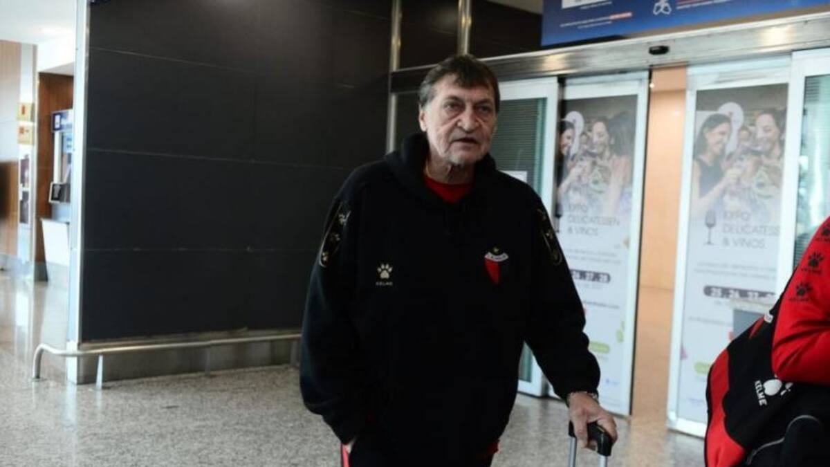 Julio Falcioni en Colón. Foto: NA.