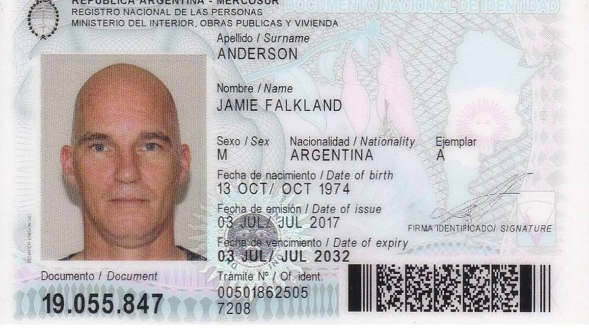 Kelper con DNI argentino