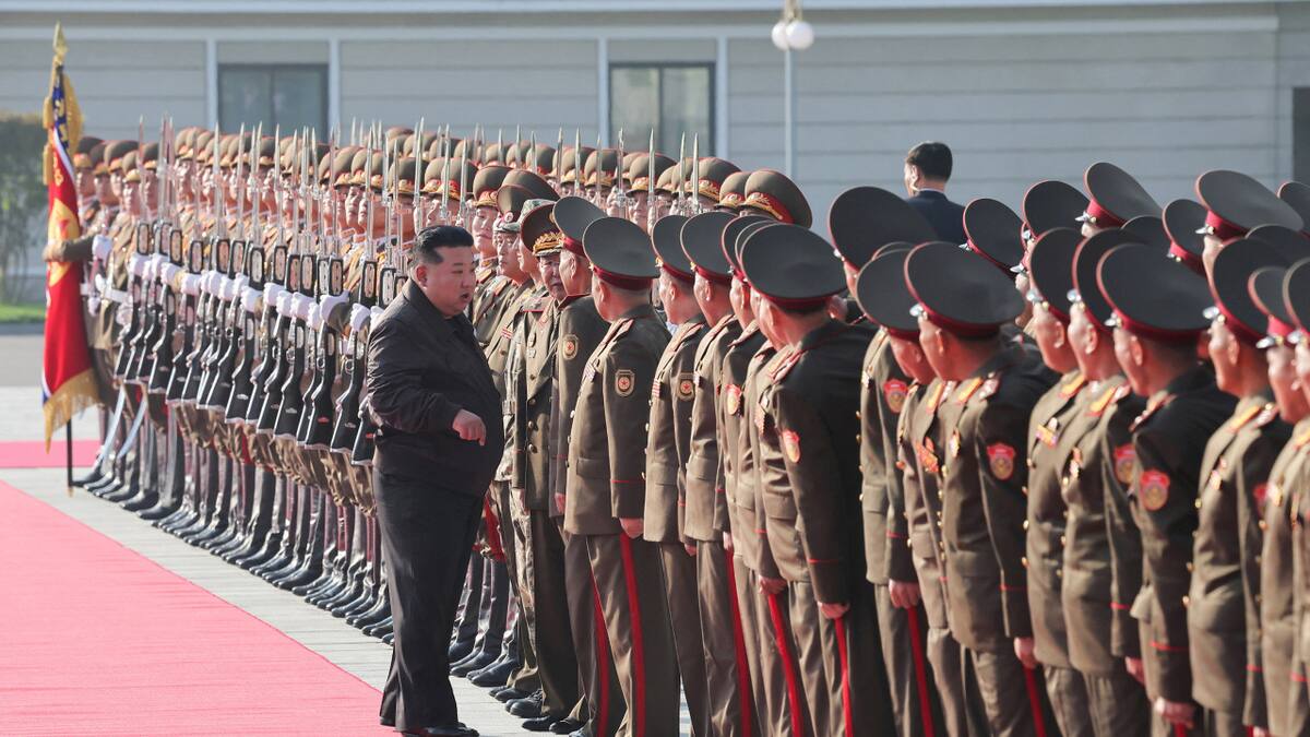 Kim Jong Un con el Ejército de Corea del Norte. Foto: Reuters.