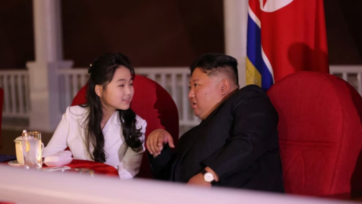 Kim Jong-un con su hija Ju AE corea del norte