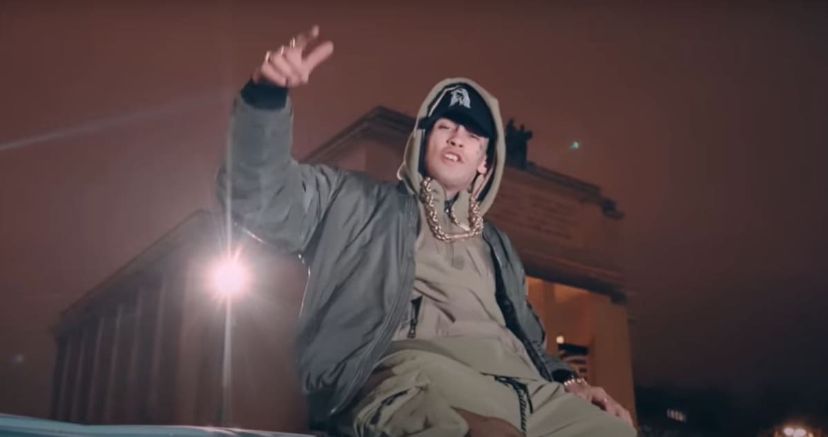 L-Gante en su nuevo videoclip "Rulo Verde". Foto: captura de pantalla.