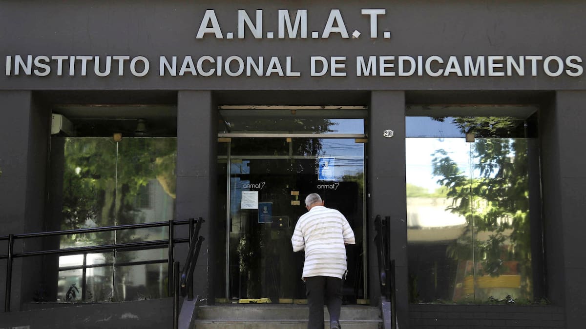 La Administración Nacional de Medicamentos, Alimentos y Tecnología Médica (ANMAT). Foto: NA