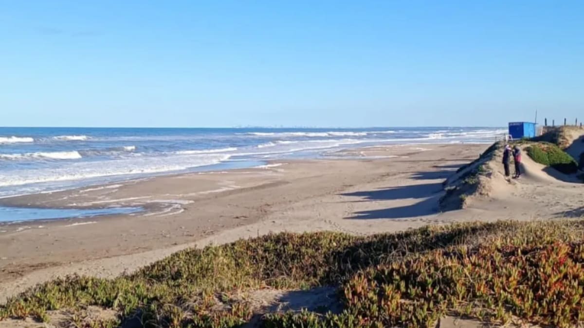 Tiene medio siglo y está cerca de Mar del Plata: el pueblito escondido de la Costa Atlántica que enamora por su tranquilidad