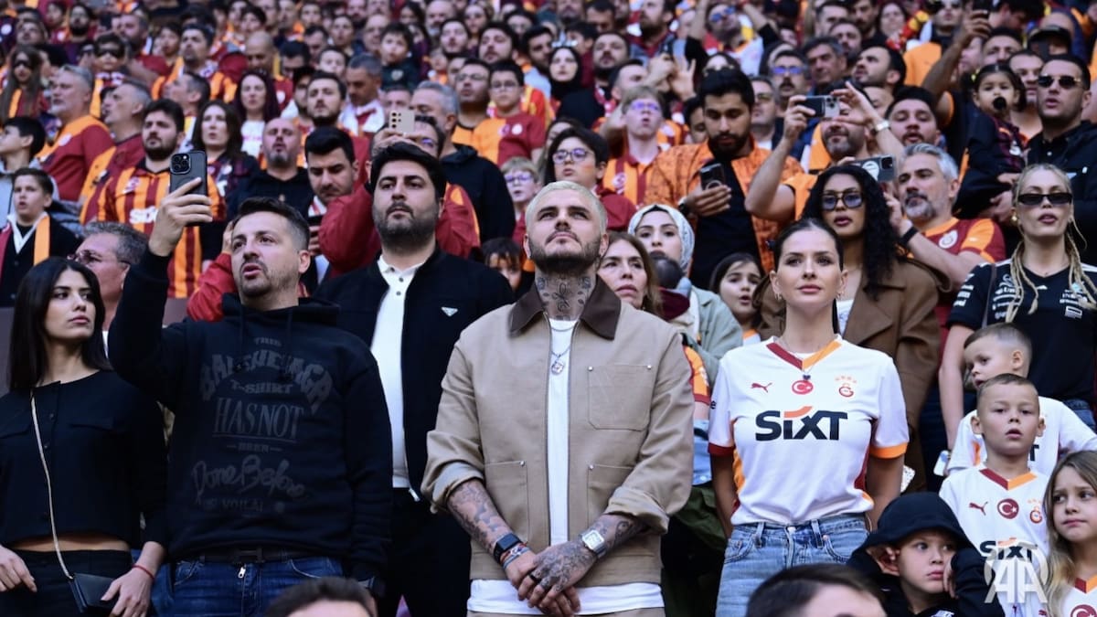 La China Suárez y Mauro Icardi en el Galatasaray con los hijos de la actriz. Foto X @florexplica