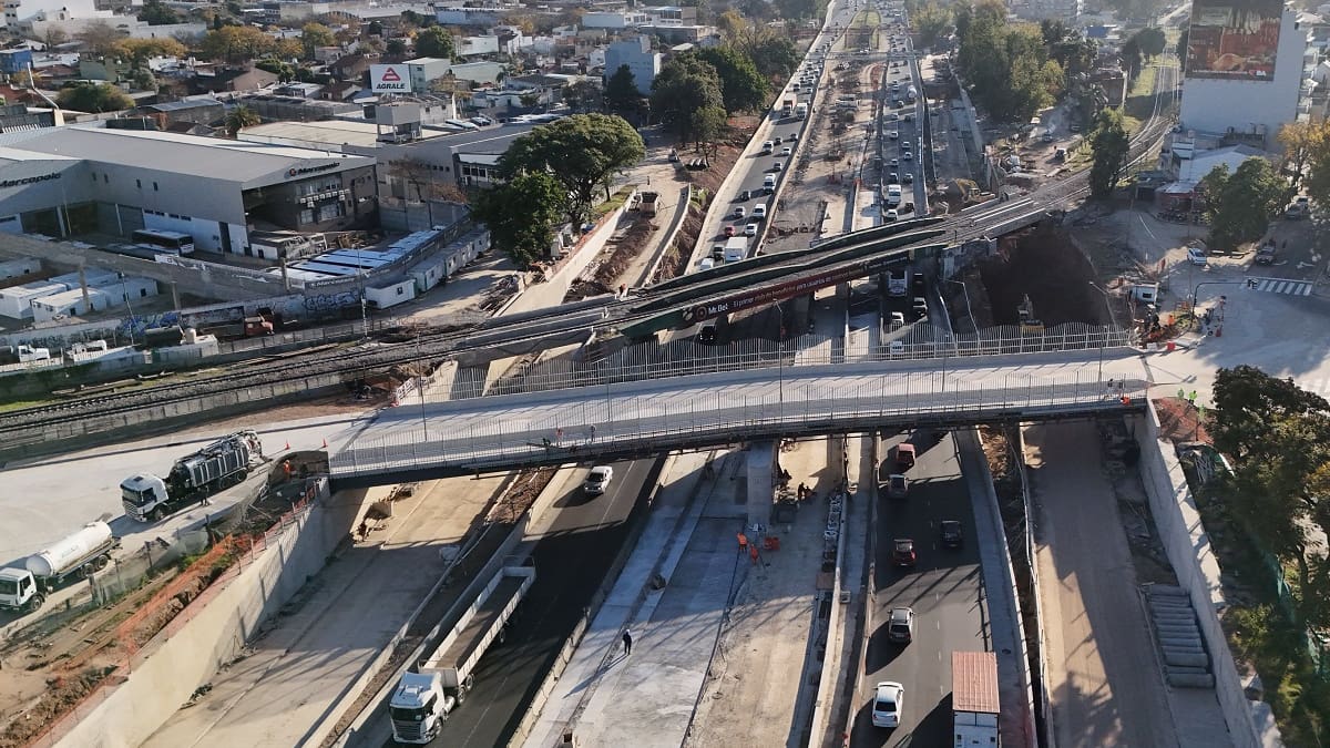 La Ciudad de Buenos Aires inauguró el nuevo puente de Villa Lugano: cómo cambia el tránsito en la autopista Dellepiane
