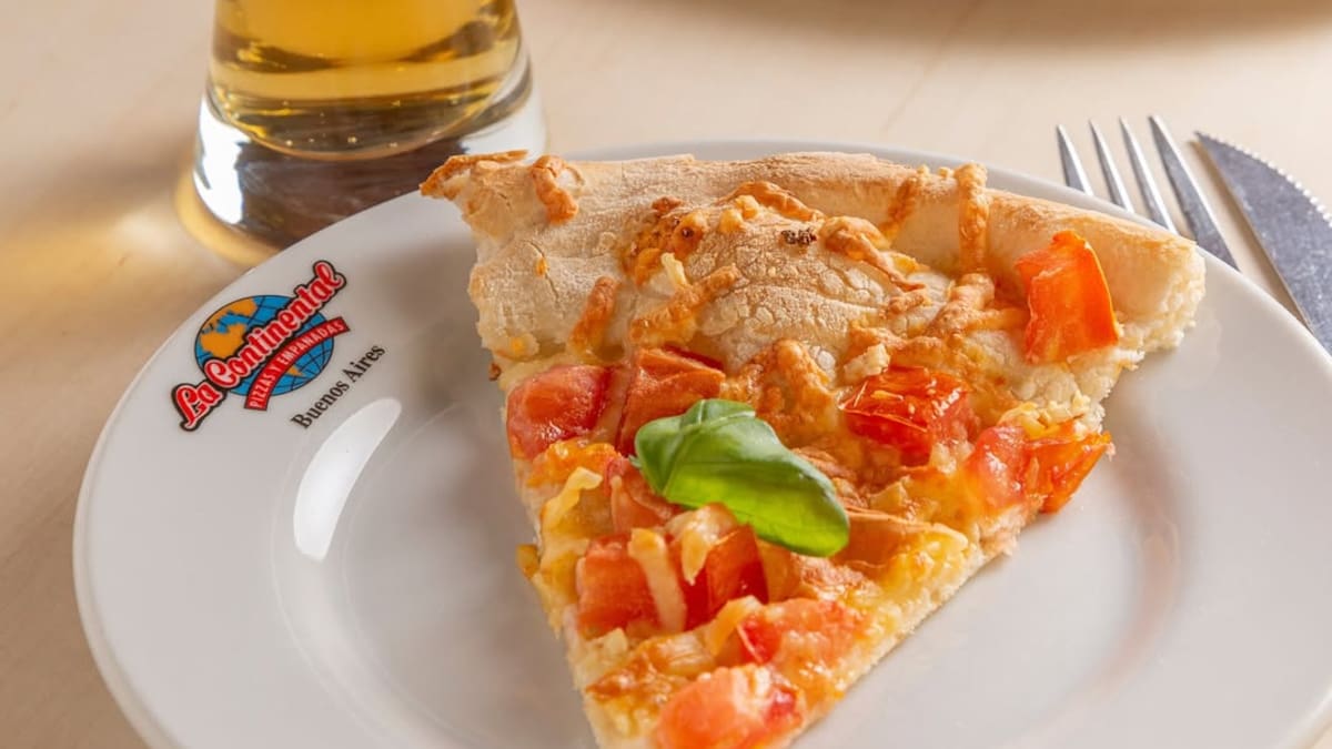 Una histórica pizzería Argentina cerró cuatro locales emblemáticos y crece la preocupación en el sector