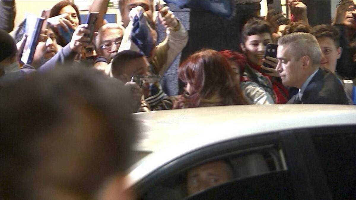 La escalofriante imagen del atentado a Cristina Kirchner. Foto: NA.