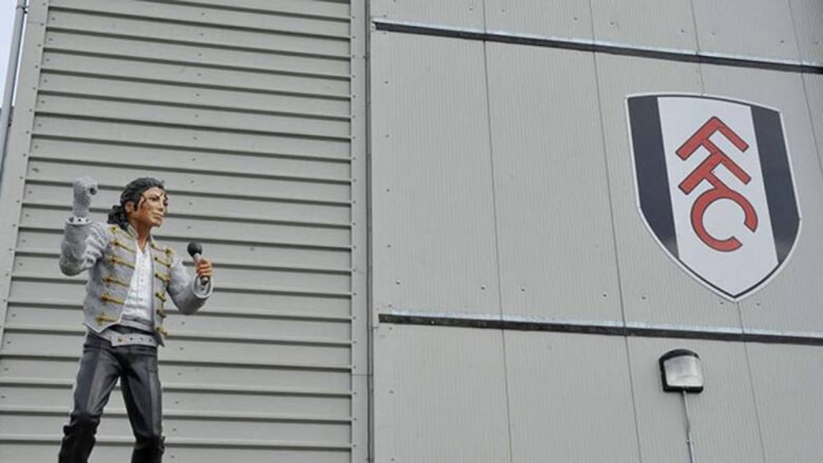 La estatua de Michael Jackson en el estadio del Fulham. Foto: Reuters