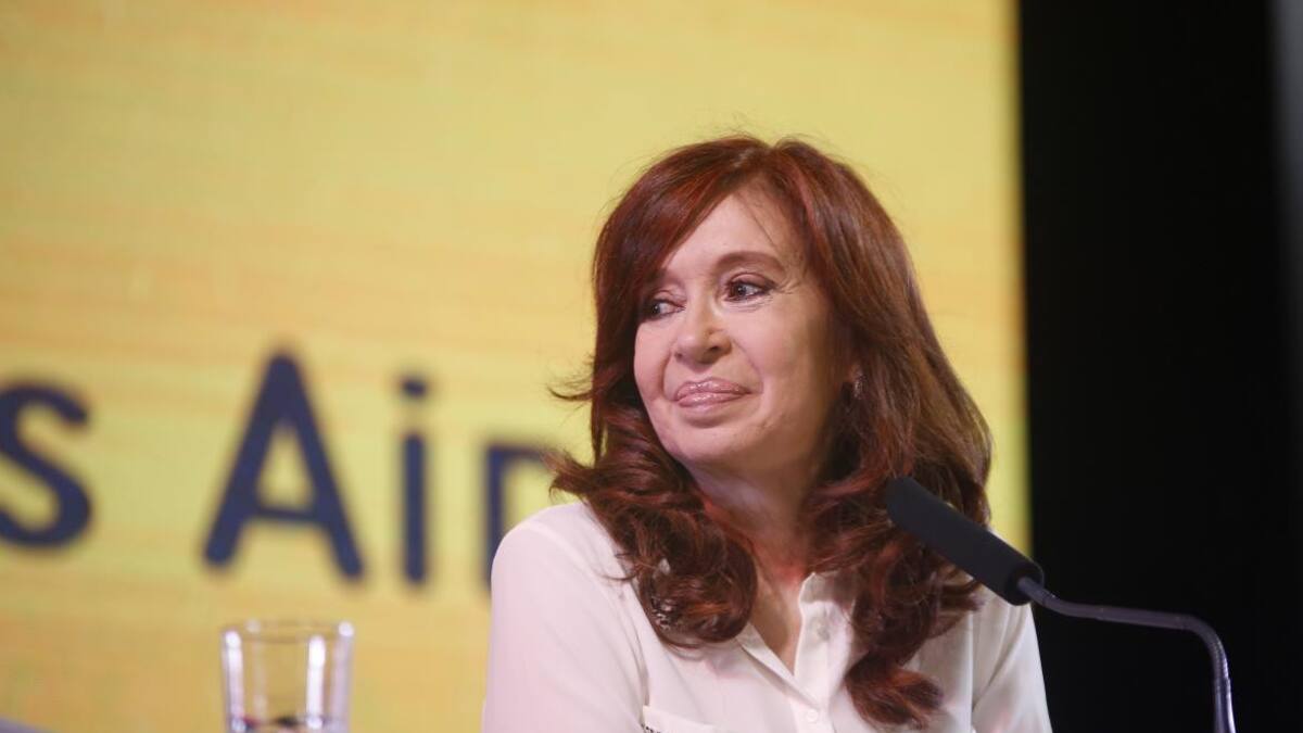 La ex presidenta Cristina Kirchner presenta su libro "Sinceramente" en la Feria del Libro, NA