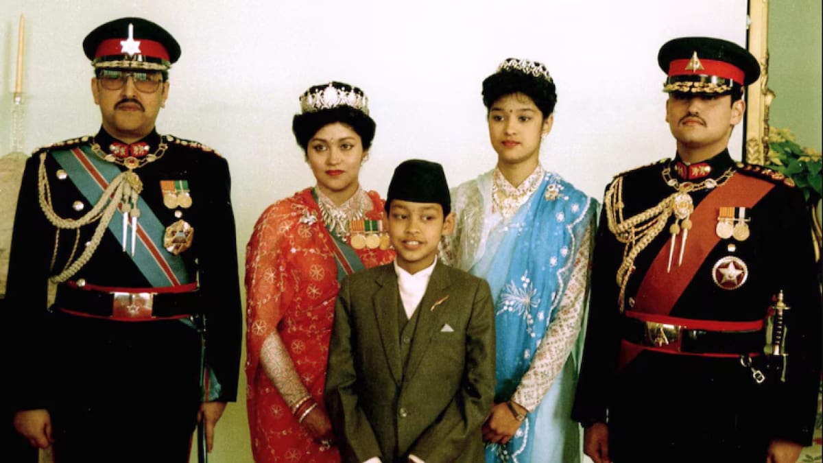 La familia real de Nepal en 1990. Foto: Pinterest.