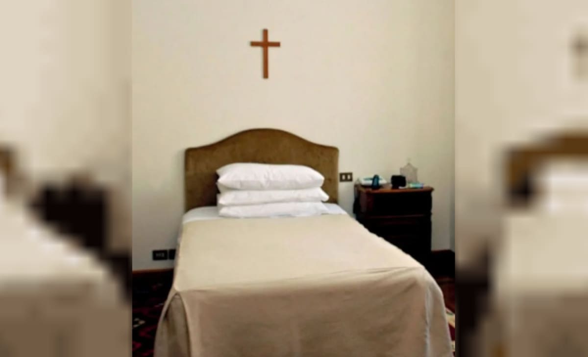 La habitación donde murió el papa Francisco. Foto: NA.