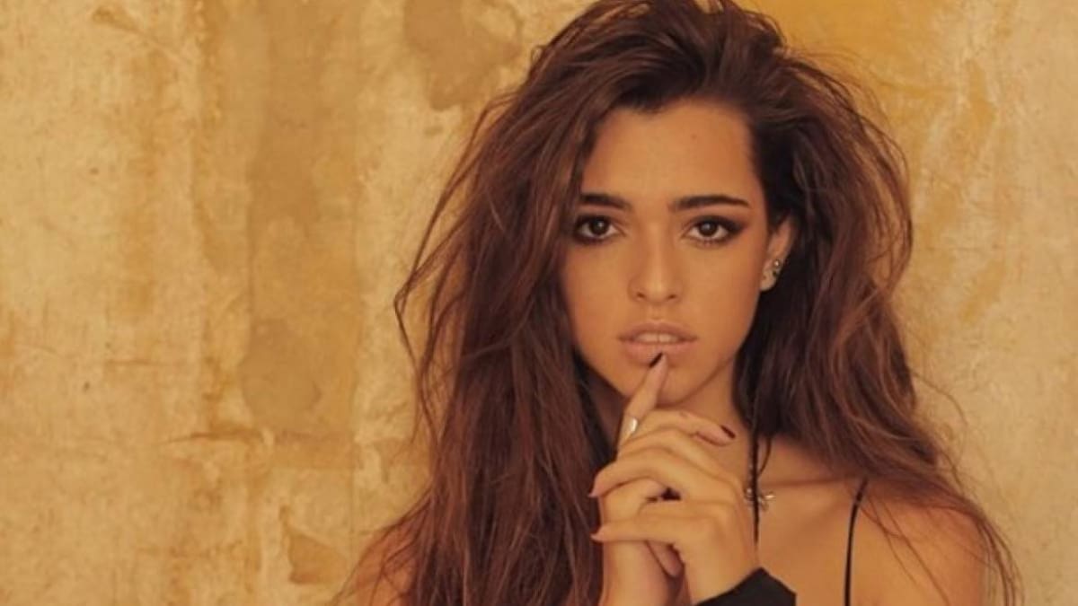 La hija de Carlos Vives desafía la censura de Instagram con sexy foto casi desnuda