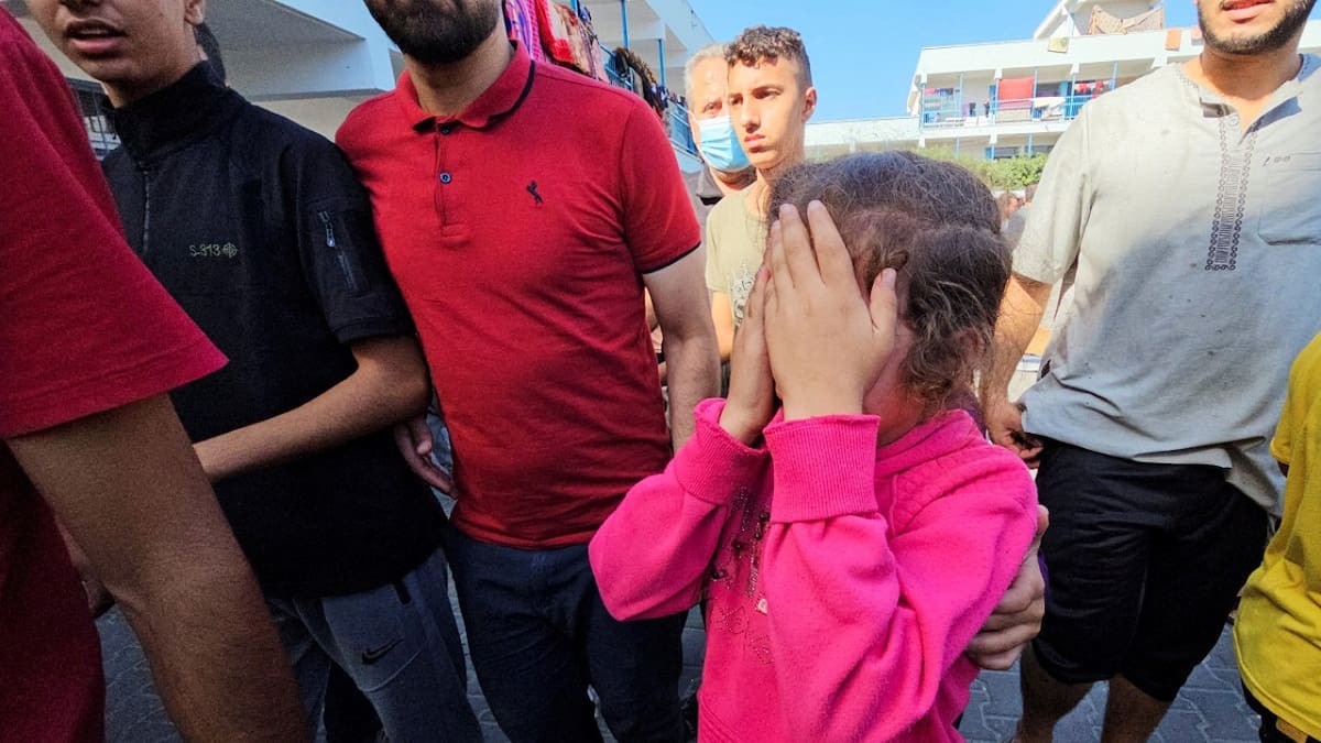 La imagen desgarradora de una niña en Medio Oriente. Foto: Reuters.