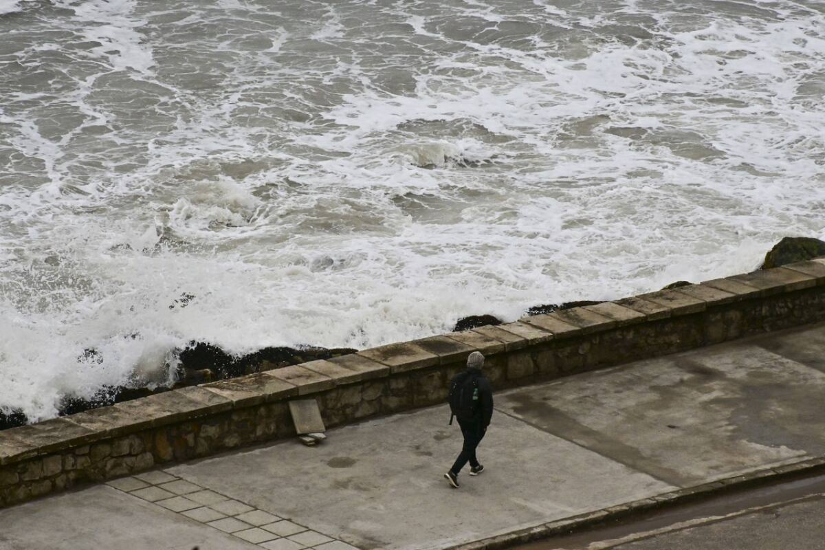 La llegada de un ciclón extratropical a Mar del Plata. Foto: NA (José Scalzo)