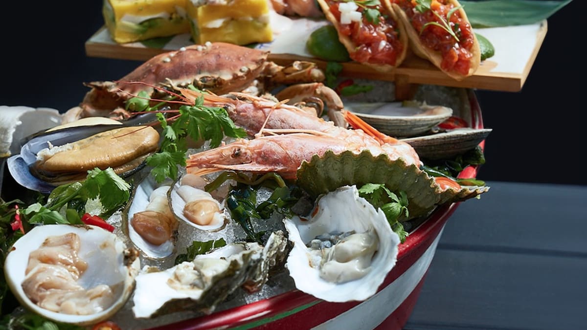 Un viaje a Perú sin salir de Buenos Aires: cómo es la cevichería de Palermo famosa por sus ceviches, tiraditos y sushi nikkei