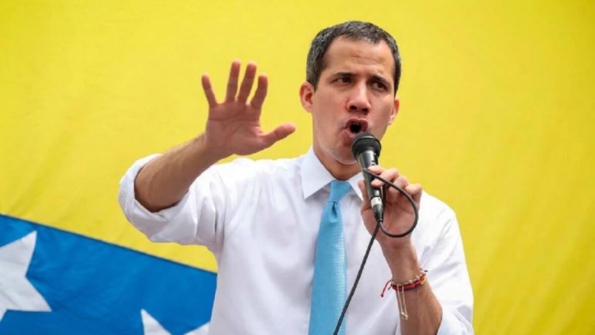 La oposición llama a manifestarse en Venezuela por elecciones "libres y justas"