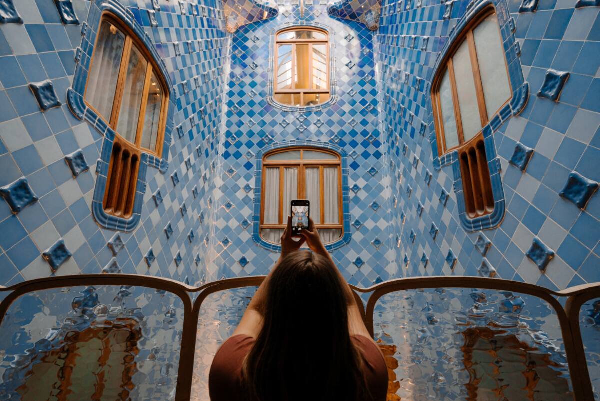 La pareja india que vendió a su bebé quería viajar por diferentes países y convertirse en influencers. Foto: Unsplash.