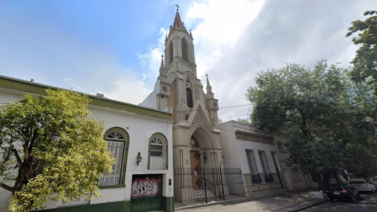 Vista exterior de la Parroquia Nuestra Señora de la Merced de La Plata