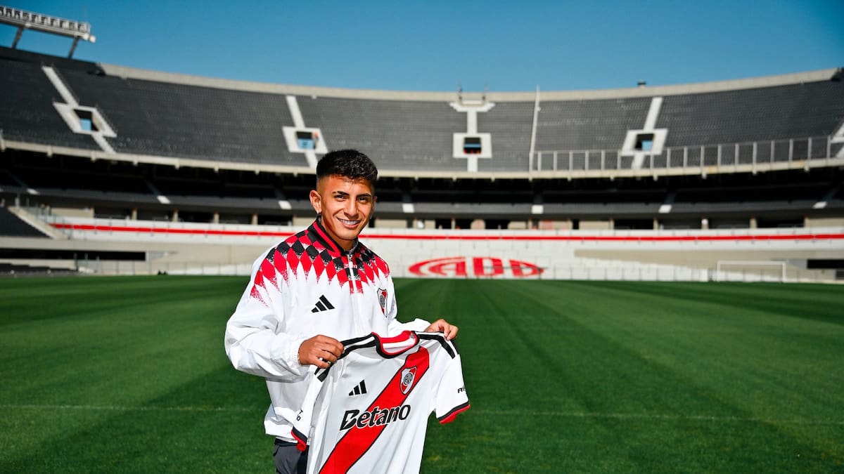 River Plate oficializó la contratación de Thiago Almada hasta diciembre de 2030: “Estoy cumpliendo un sueño”