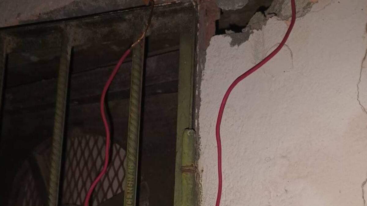 La puerta electrificada que mató a un ladrón en Corrientes. Foto: X @DrHache70.