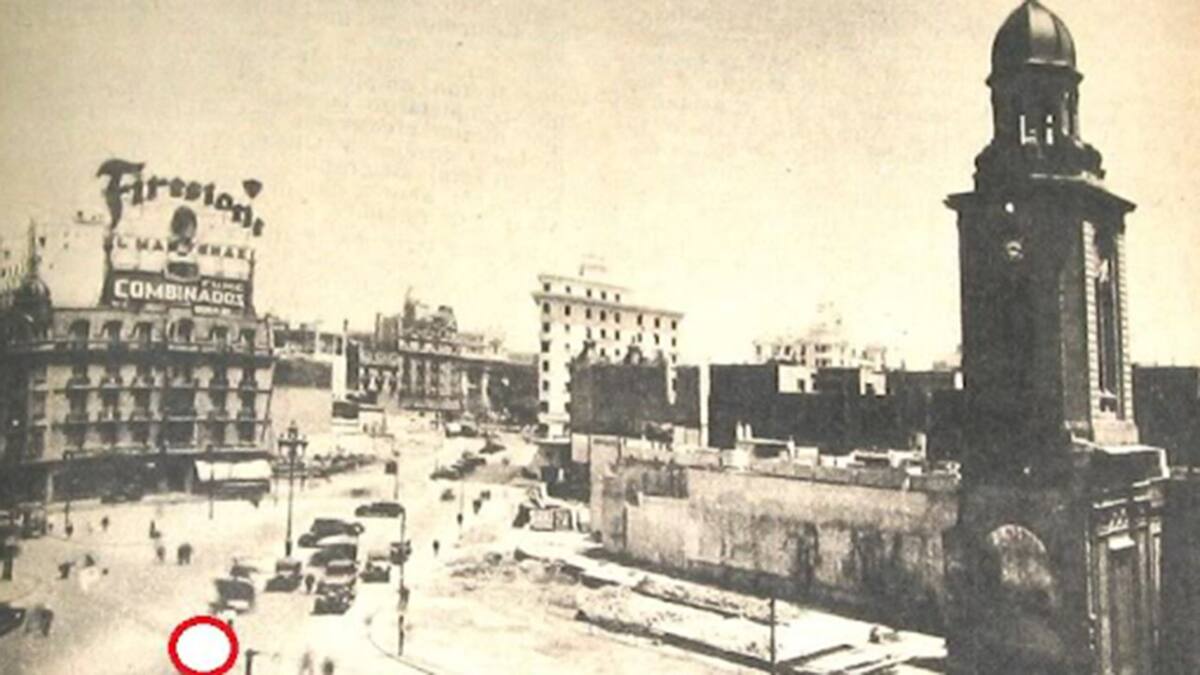 La Torre de San Nicolás, el último vestigio de la Iglesia colonial que quedó en pie hasta su demolición a fines de 1931. Foto: Arcón de Buenos Aires