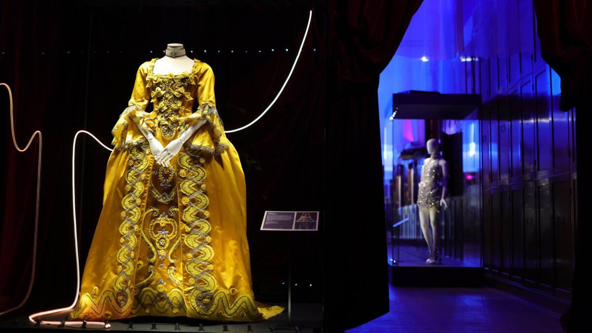 La vestimenta de la carrera de Taylor Swift, en el museo V&A. Foto: EFE.