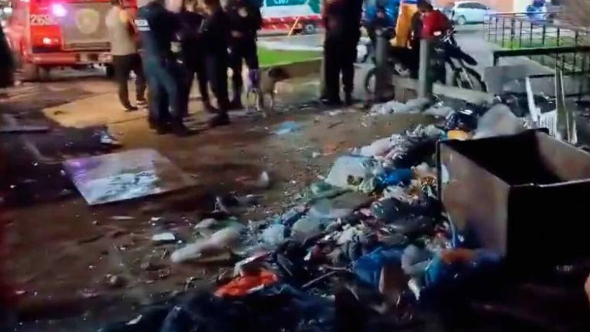 La zona en la que el auto cayó al Riachuelo. Foto: captura de video.