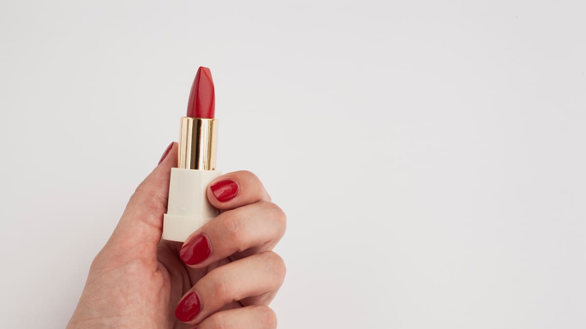 Desde el nude rosado hasta el gloss más intenso: los 4 labiales que serán tendencia este otoño 2026