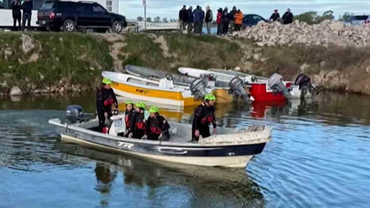 Tres pescadores y un guía murieron tras el vuelco de una lancha en Laguna del Monte: buscan a un quinto desaparecido