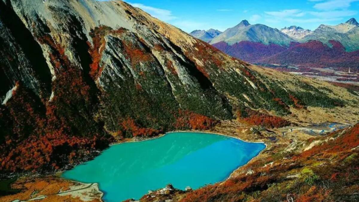 Laguna Esmerada, Ushuaia. Foto X @patagoniandina.