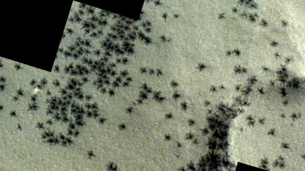Las "arañas de Marte". Foto: ESA/TGO/CaSSIS.