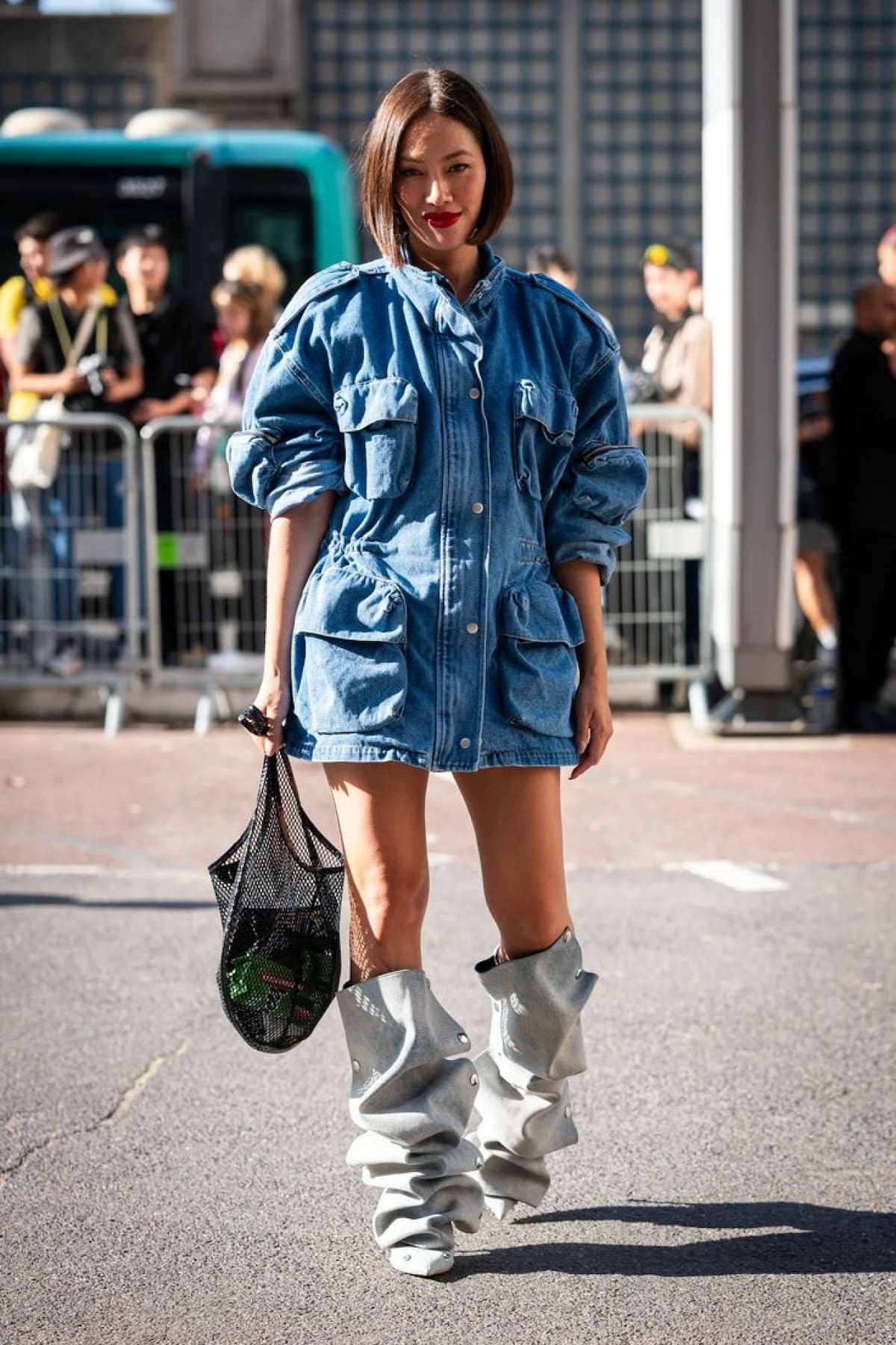 Las botas "Slouchy" que se utilizan este otoño-invierno 2025. Foto: Pinterest.