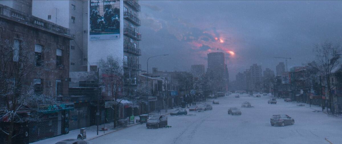 Las luces en el cielo en El Eternauta. Foto: Netflix