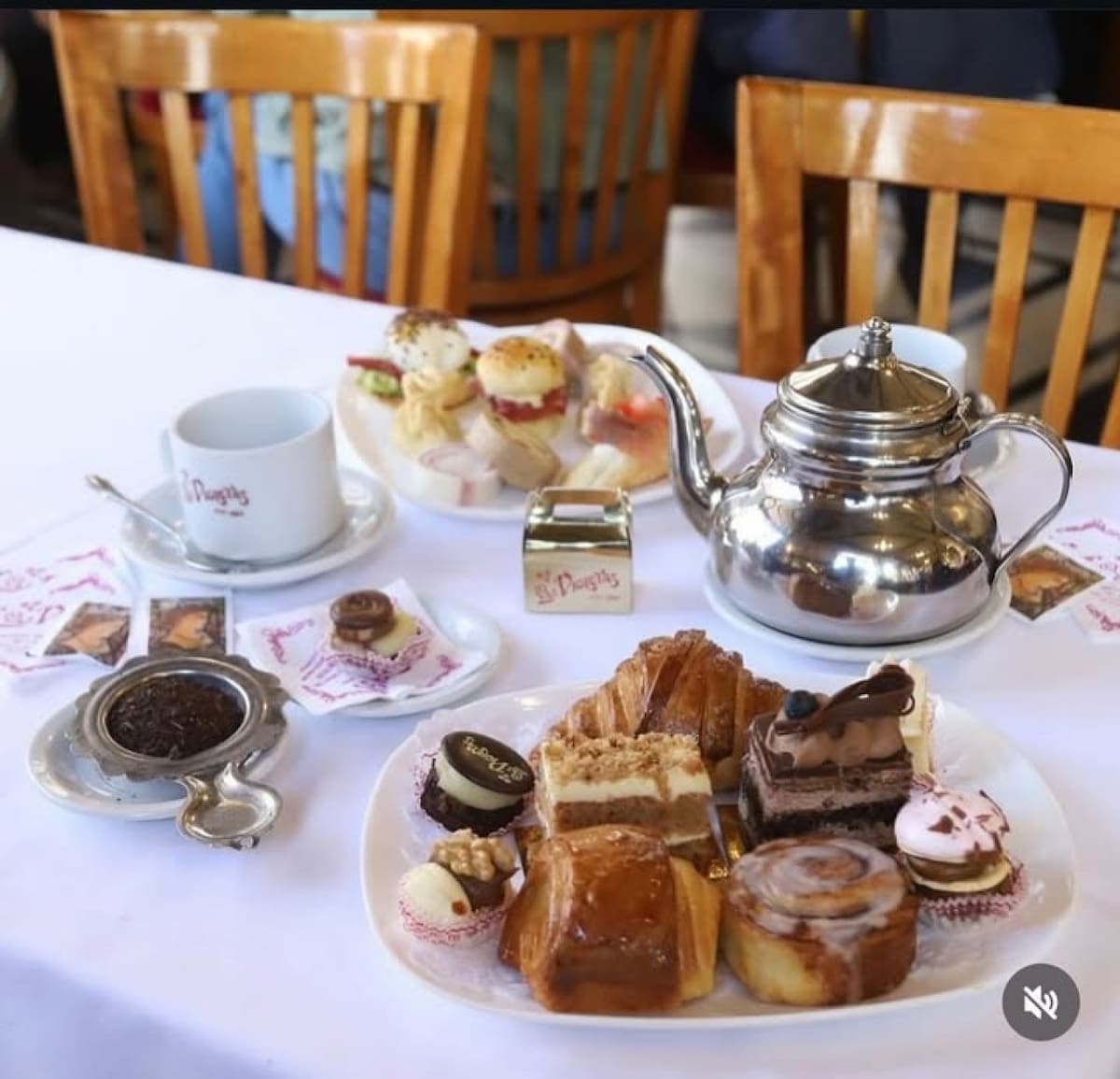 Las Violetas, confitería. Foto: Instagram @lasvioletasconfiteriaok