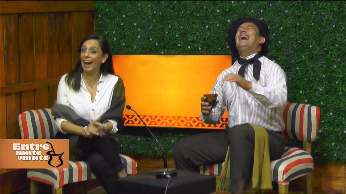 Laura Lopardo Fava y Milton Pino conducen "Entre mate y mate", por Telemax. Foto: captura.