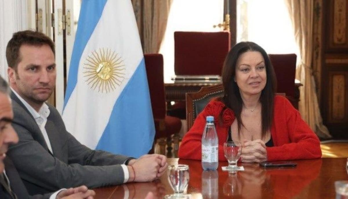 Leandro Massaccesi y Sandra Pettovello.
