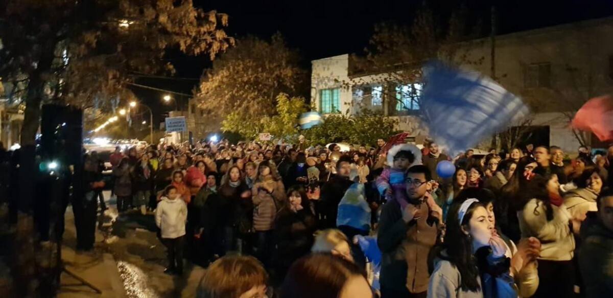 Leandro Rodríguez Lastra - movilización a favor en Cipoletti